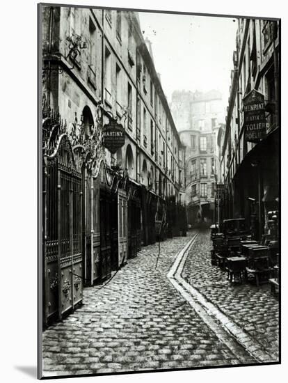 Passage du Dragon, Paris, 1858-78-Charles Marville-Mounted Photographic Print