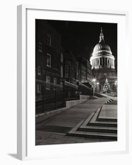 Passage to St. Pauls-Doug Chinnery-Framed Photographic Print