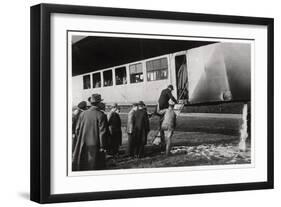 Passengers Boarding Zeppelin LZ 11 Viktoria Luise, C1912-1914-null-Framed Giclee Print