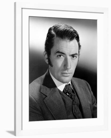 Passion Fatale THE GREAT SINNER by RobertSiodmack with Gregory Peck, 1949 (b/w photo)-null-Framed Photo