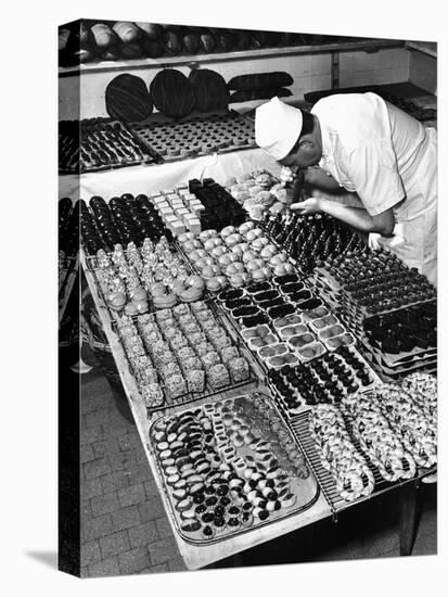 Pastry Chef at Hanselmann's Tearoom Preparing Confections for Afternoon Tea-null-Stretched Canvas