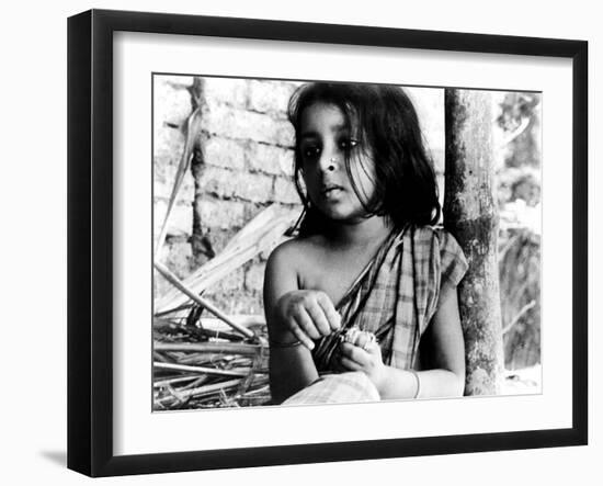 Pather Panchali, Runki Banerjee As Young Durga, 1955-null-Framed Photo