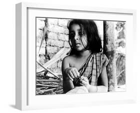 Pather Panchali, Runki Banerjee As Young Durga, 1955-null-Framed Photo