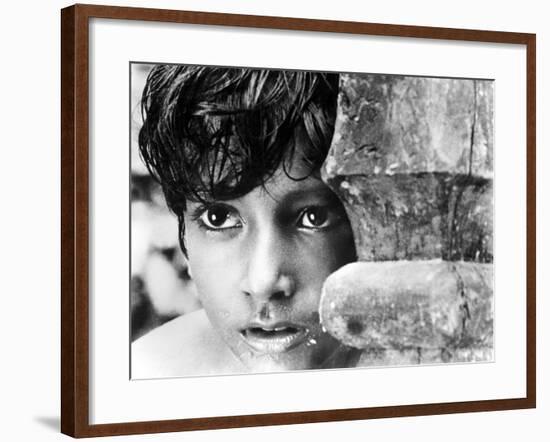 Pather Panchali, Subir Bannerjee, 1955-null-Framed Photo
