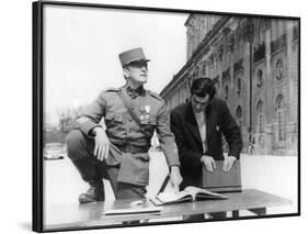 PATHS OF GLORY, 1957 directed by STANLEY KUBRICK On the set, Kirk Douglas (actor/producer) and Stan-null-Framed Photo