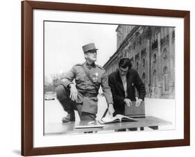 PATHS OF GLORY, 1957 directed by STANLEY KUBRICK On the set, Kirk Douglas (actor/producer) and Stan-null-Framed Photo