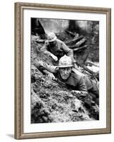 Paths Of Glory, Kirk Douglas, In The Trenches, 1957-null-Framed Photo