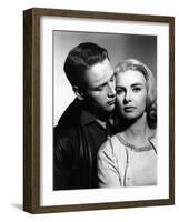 PAUL NEWMAN AND JOANNE WOODWARD in the 50's (b/w photo)-null-Framed Photo