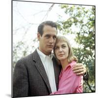 PAUL NEWMAN AND JOANNE WOODWARD in the 50's (photo)-null-Mounted Photo