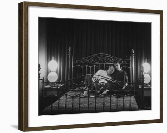 Paul Newman Sitting at Home with His Wife-Gordon Parks-Framed Premium Photographic Print