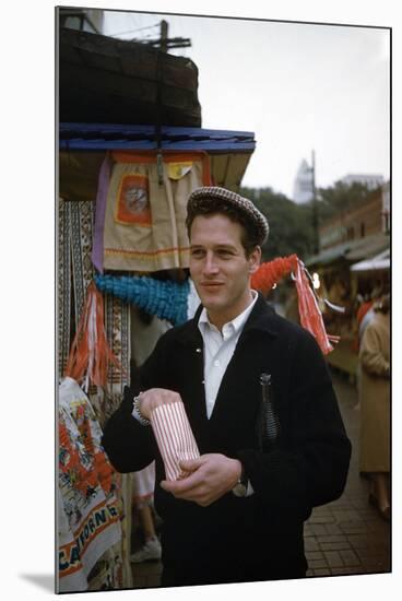 PAUL NEWMAN Snack Time (photo)-null-Mounted Photo