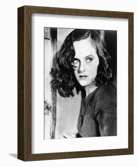 Paulette Goddard. "The Masses" 1936, "Modern Times" Directed by Charles Chaplin-null-Framed Photographic Print