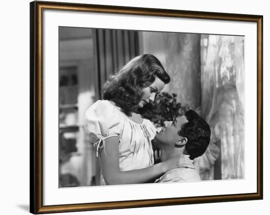 Peche Mortel LEAVE HER TO HEAVEN by JohnStahl with Gene Tierney and Cornel Wilde, 1945 (b/w photo)-null-Framed Photo