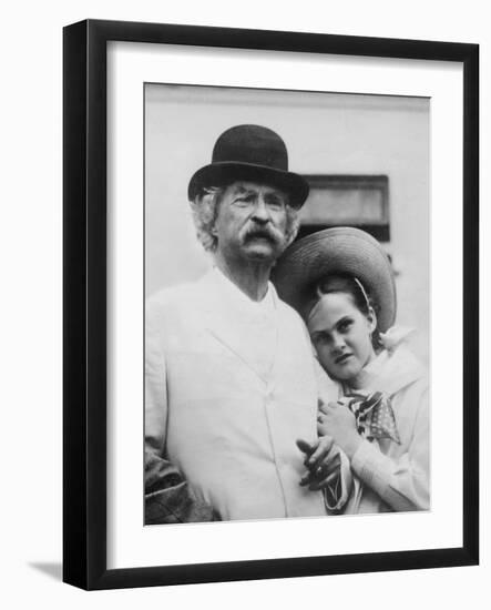 Pen Pals, Mark Twain and Dorothy Quick, 1907-Science Source-Framed Giclee Print