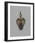 Pendentif surmonté d'un aigle-null-Framed Giclee Print