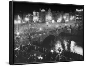 People Celebrating the Independence of Ireland on O'Connell Bridge before Midnight on Easter Sunday-Larry Burrows-Framed Photographic Print