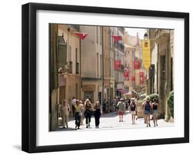 People in the Rue Gaston-De-Saporta, Aix-En-Provence, Bouches Du Rhone, Provence, France-Ruth Tomlinson-Framed Photographic Print