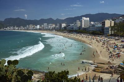 People On Ipanema Beach Rio De Janeiro Brazil Photographic Print David Wall Allposters Com