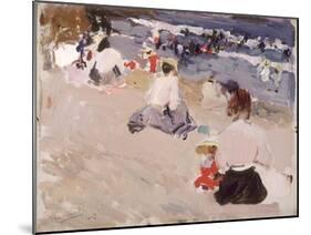People Sitting on the Beach, 1906-Joaquín Sorolla y Bastida-Mounted Giclee Print