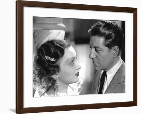 PEPE LE MOKO de JulienDuvivier avec Jean Gabin avec Mireille Balin, Jean Gabin, 1937.-null-Framed Photo