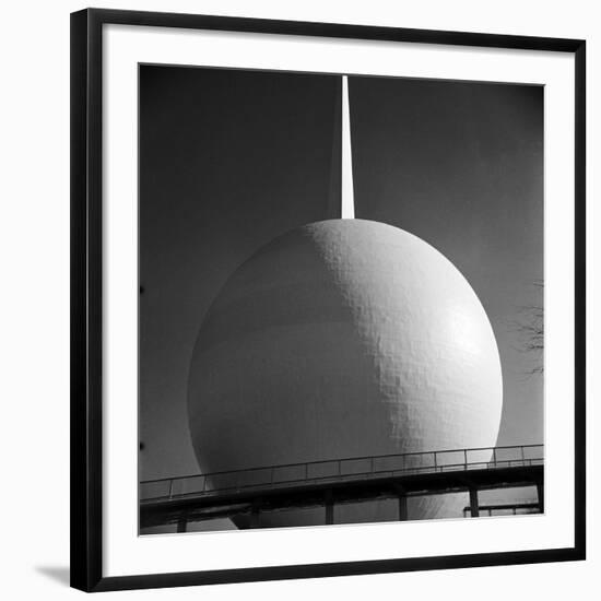 Perisphere and Trylon, Icons of the 1939 New York World's Fair-Alfred Eisenstaedt-Framed Photographic Print