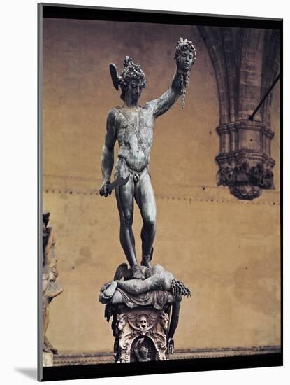 Perseus with the Head of Medusa, 1545-53-Benvenuto Cellini-Mounted Giclee Print