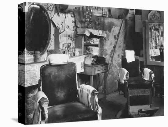 person barber shop in Atlanta, Georgia, 1936-Walker Evans-Stretched Canvas