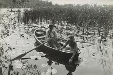 Taking up the Eel-Net ( levée du filet à anguilles )-Peter Henry Emerson-Giclee Print