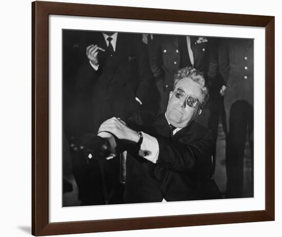 Peter Sellers, Dr. Strangelove or: How I Learned to Stop Worrying and Love the Bomb (1964)-null-Framed Photo