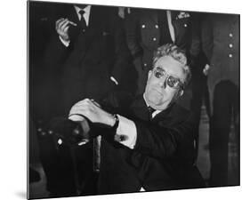 Peter Sellers, Dr. Strangelove or: How I Learned to Stop Worrying and Love the Bomb (1964)-null-Mounted Photo