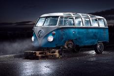 VW Kleinbus-Petri Damstén-Photographic Print