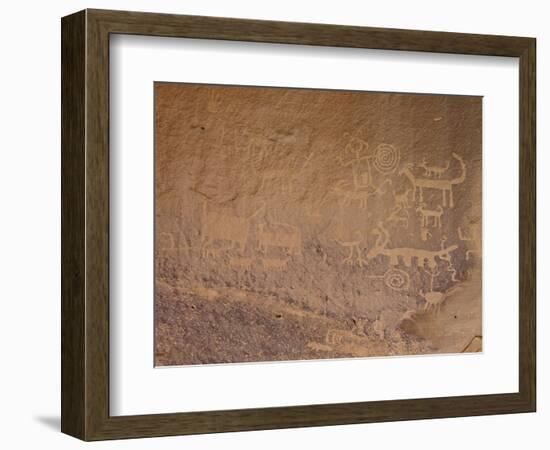 Petroglyphs Near Una Vida, Chaco Culture National Historic Park, New Mexico, USA-James Hager-Framed Photographic Print