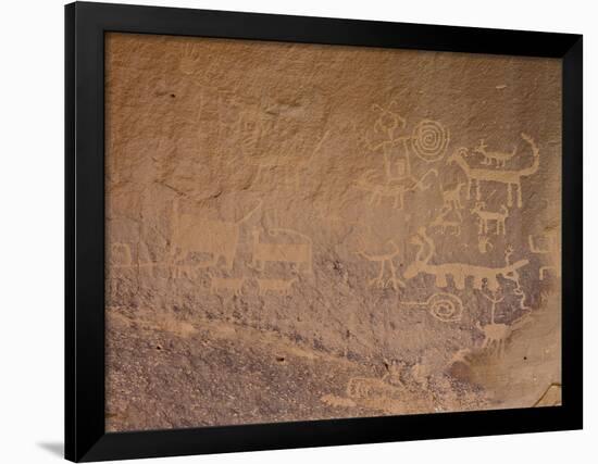 Petroglyphs Near Una Vida, Chaco Culture National Historic Park, New Mexico, USA-James Hager-Framed Photographic Print