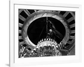 Phantom Of The Opera, Claude Rains, 1943, Chandelier-null-Framed Photo