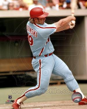 philadelphia-phillies-greg-luzinski-photo_u-L-F66PFJ0.jpg