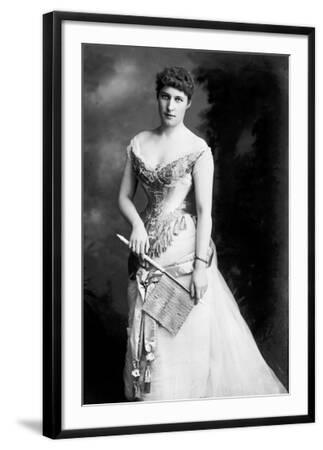 lillie langtry black dress Lillie Langtry - the Talk of London