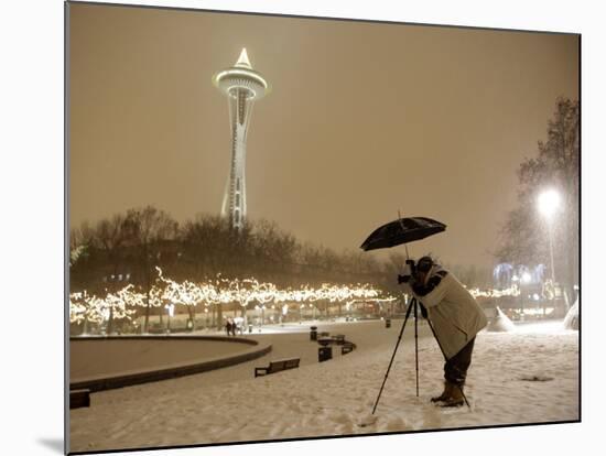 Photographer Anthony Evora Uses an Umbrella to Keep Falling Snow Off of His Camera, in Seattle-null-Mounted Photographic Print