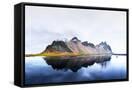 Canvas Black