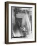 Picasso dans l'atelier du 5 bis rue Schoelcher à Paris-null-Framed Giclee Print