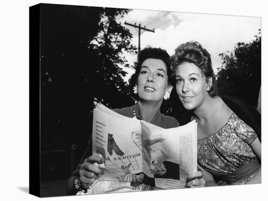 PICNIC, 1956 directed by JOSHUA LOGAN Rosalind Russell and Kim Novak (b/w photo)-null-Stretched Canvas