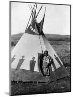 Piegan Girl, 1910-Edward S. Curtis-Mounted Giclee Print