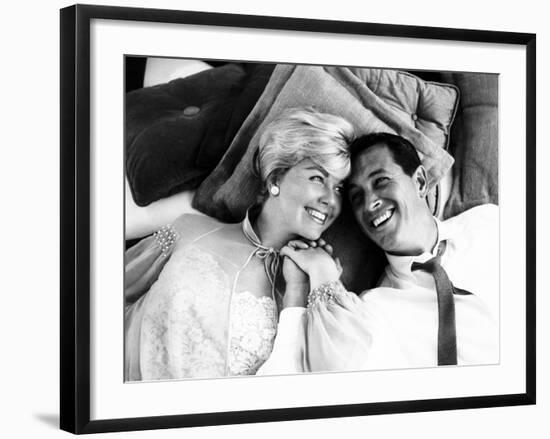 Pillow Talk, Doris Day, Rock Hudson, 1959-null-Framed Photo