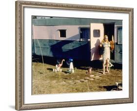 Pink Flamingos, Divine, 1972-null-Framed Photo