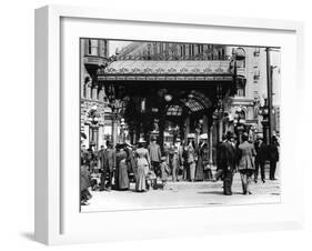 Pioneer Square and Pergola Crowds - Seattle, WA-Lantern Press-Framed Art Print