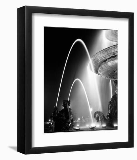 Place de la Concorde 1949-Izis-Framed Art Print