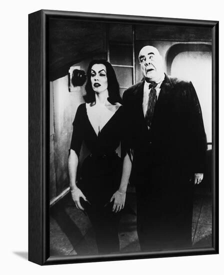 Plan 9 from Outer Space (1959)-null-Framed Photo
