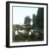 Plantation Workers on the Island of Java (Indonesia), around 1900-Leon, Levy et Fils-Framed Photographic Print