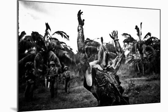 Platoon Arms Raised B&W Movie Poster Print-null-Mounted Poster