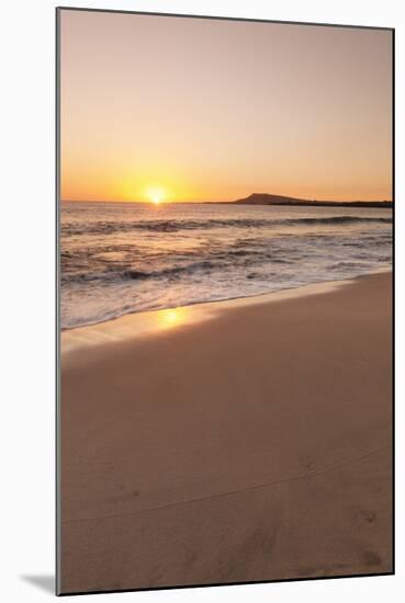 Playa Papagayo Beach at Sunset, Near Playa Blanca, Lanzarote, Canary Islands, Spain-Markus Lange-Mounted Photographic Print