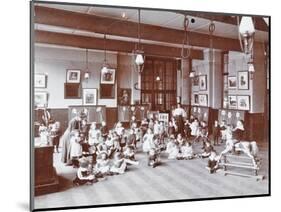 Playtime, John Ruskin School, Southwark, London, 1908-null-Mounted Photographic Print